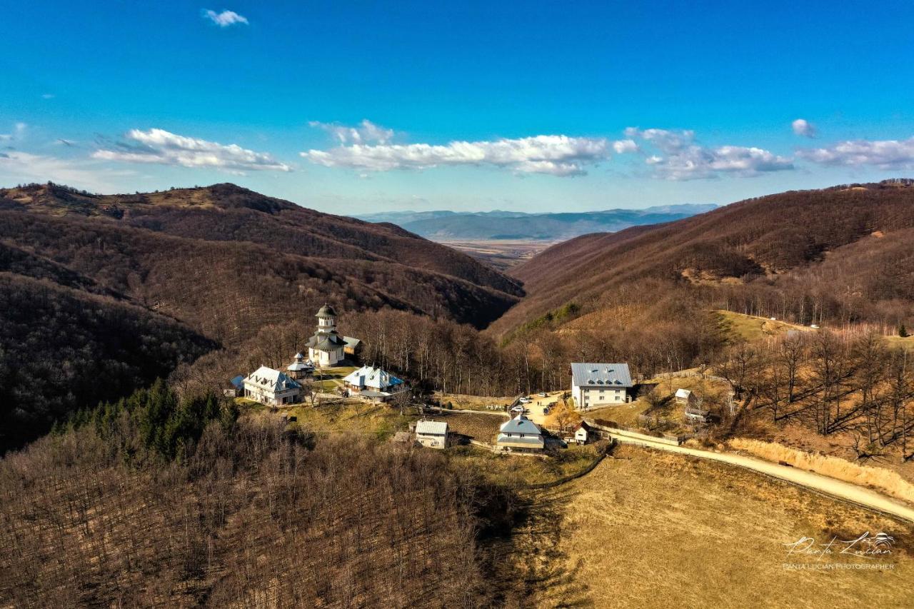 CASA MICUTU si LYA Villa Strungari Esterno foto