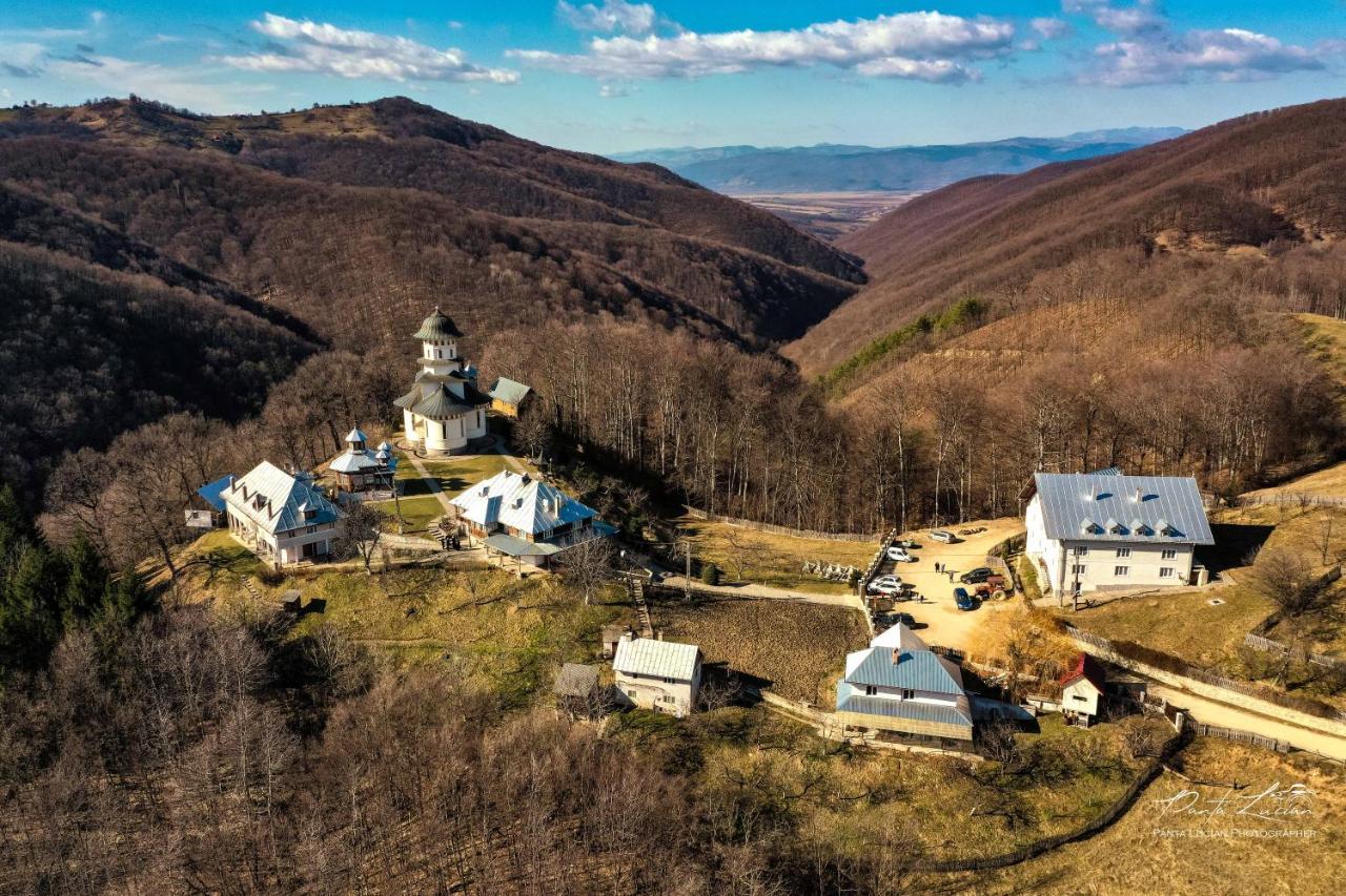 CASA MICUTU si LYA Villa Strungari Esterno foto